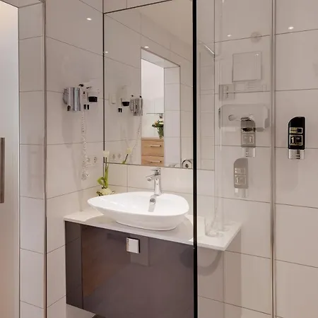 Moselauen Hotel 4*