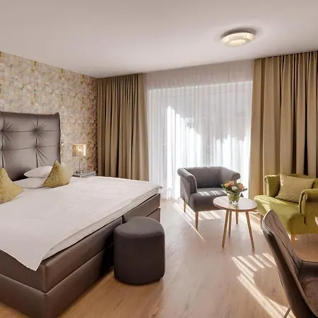 Moselauen 4* 贝恩卡斯特尔-屈斯